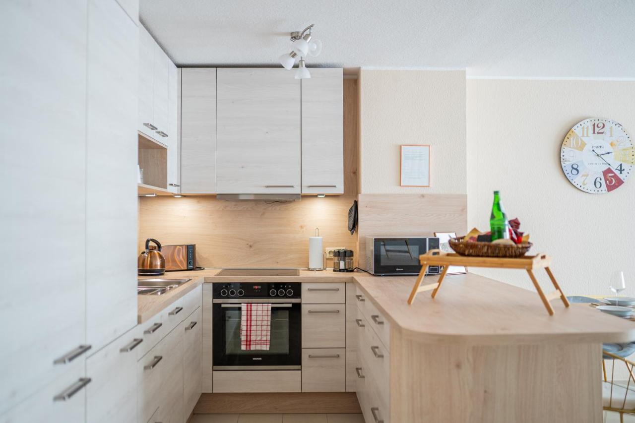 Golden Design Apartment Familie Business 6 Pers Buero Fitnessecke Naehe Messe Dus 1000 Mbit Duisburg Zewnętrze zdjęcie