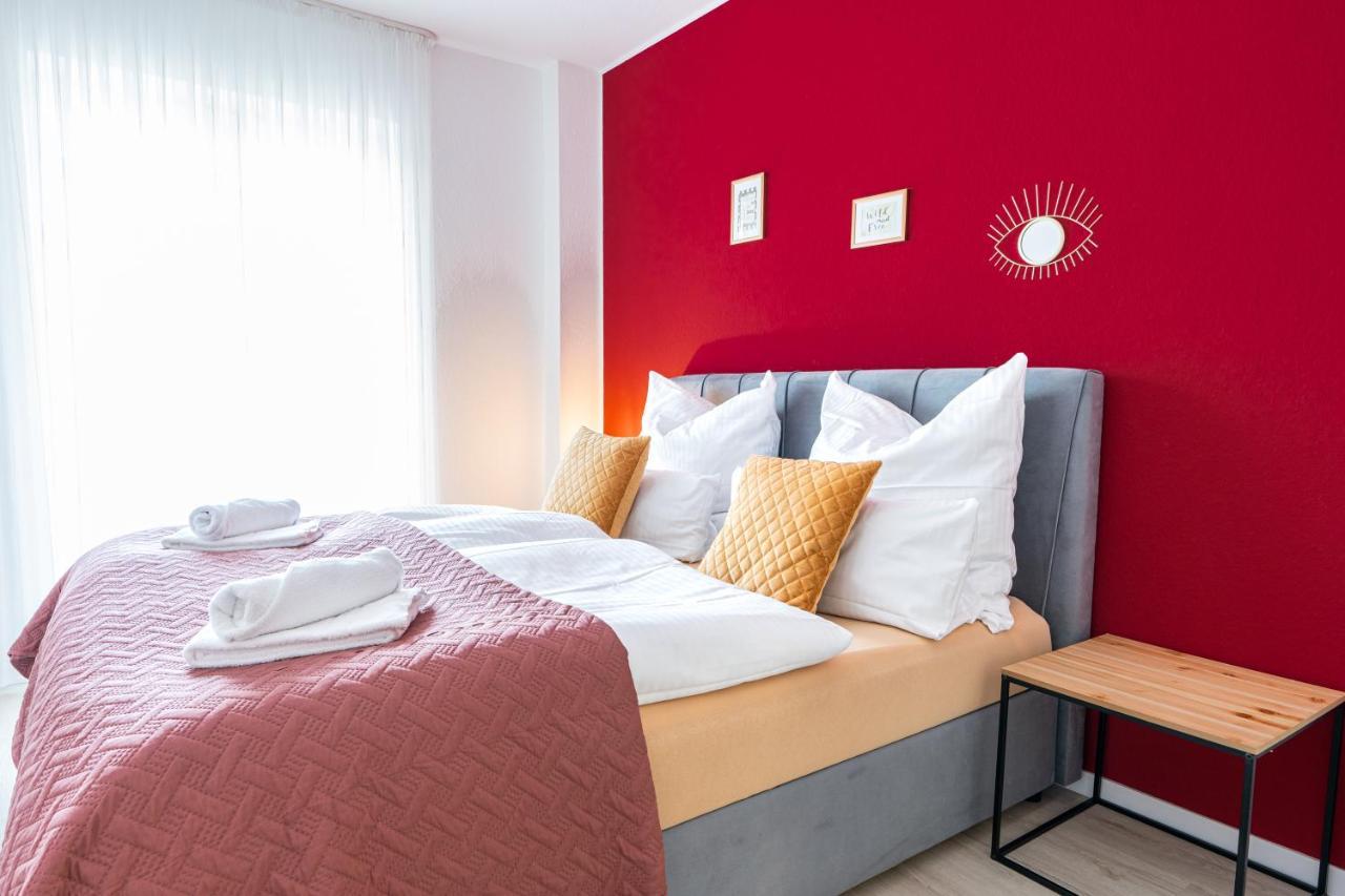 Golden Design Apartment Familie Business 6 Pers Buero Fitnessecke Naehe Messe Dus 1000 Mbit Duisburg Zewnętrze zdjęcie
