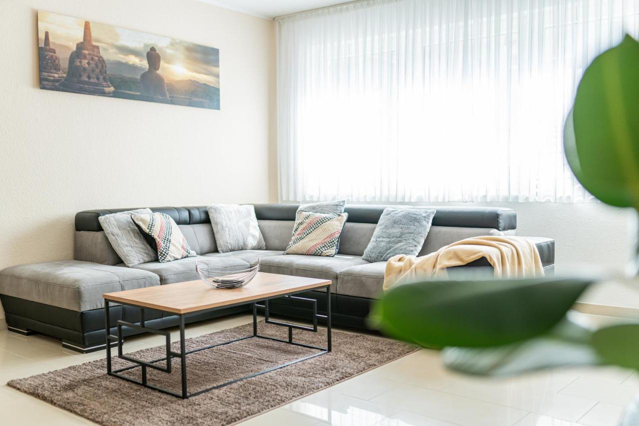 Golden Design Apartment Familie Business 6 Pers Buero Fitnessecke Naehe Messe Dus 1000 Mbit Duisburg Zewnętrze zdjęcie